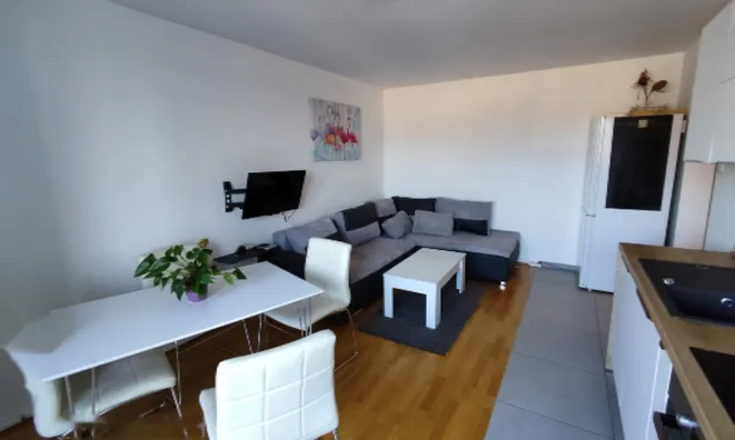 Недвижимость Квартира, 3 комнаты Новое Поле: 1