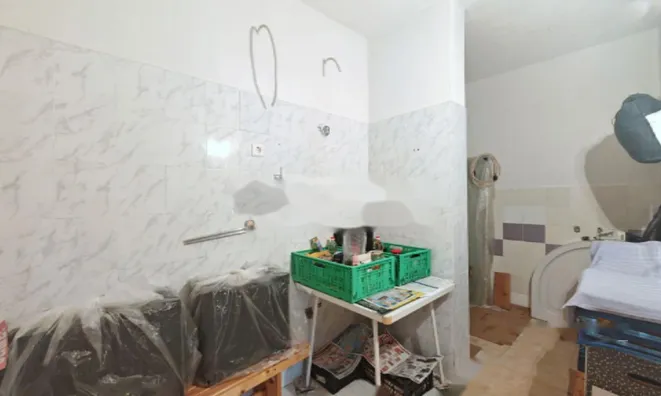 Недвижимость Четырехкомнатная квартира: 2