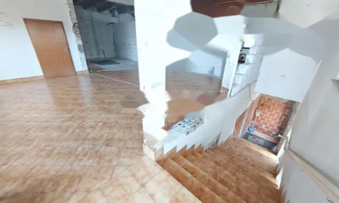 Недвижимость Четырехкомнатная квартира: 3