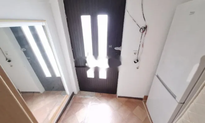 Недвижимость Четырехкомнатная квартира: 15