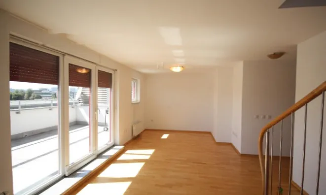 Недвижимость Квартира, 5+ комнат, Любляна: 3