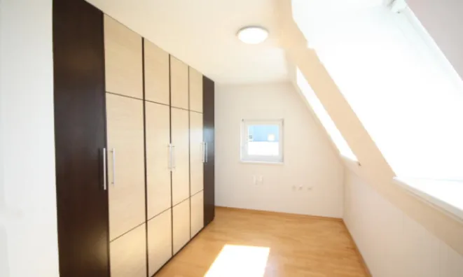 Недвижимость Квартира, 5+ комнат, Любляна: 11