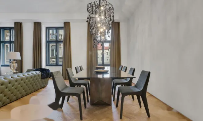 Недвижимость Квартира, 4-комнатная, Центр: 9