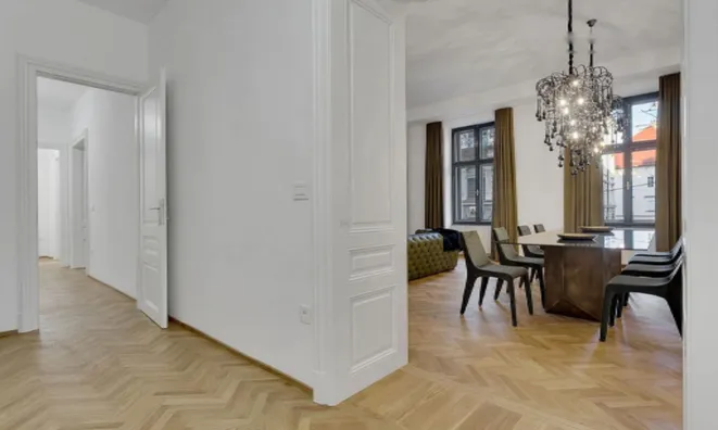 Недвижимость Квартира, 4-комнатная, Центр: 10