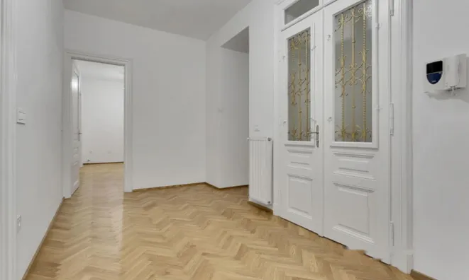 Недвижимость Квартира, 4-комнатная, Центр: 11