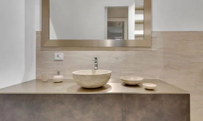 Недвижимость Квартира, 4-комнатная, Центр: 13