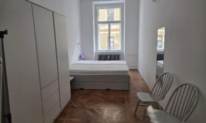 Недвижимость Квартира 4 комнаты Центр: 4