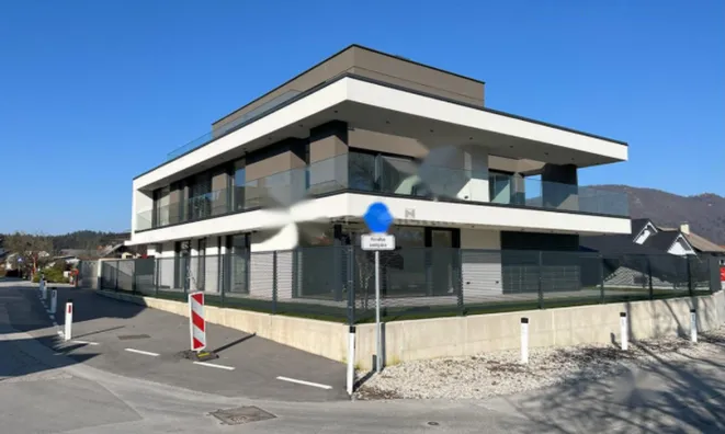 Недвижимость Трехкомнатная квартира в Станежичах: 1