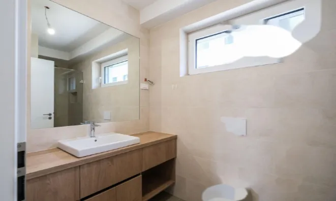 Недвижимость Двухкомнатная квартира в Надгорице: 7