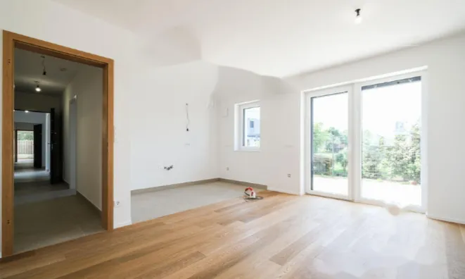 Недвижимость Квартира 2-комнатная Новая Надгорица: 3