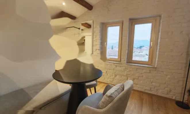 Недвижимость Квартира, студия Изола: 9