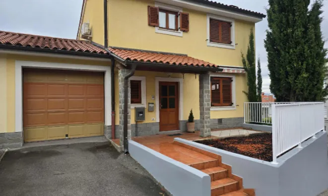 Недвижимость Четырёхкомнатная квартира Копер: 1