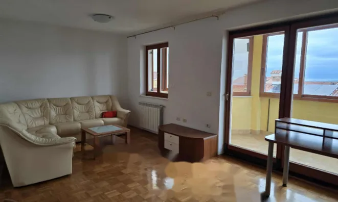 Недвижимость Четырёхкомнатная квартира Копер: 4