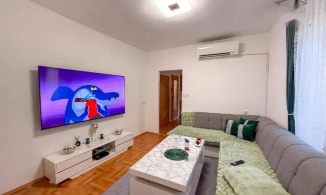 Недвижимость Квартира в Изоле: 1