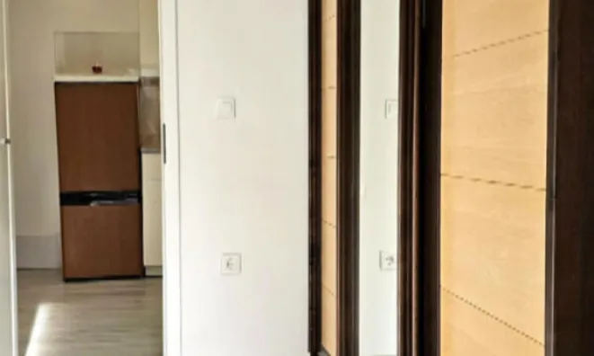 Недвижимость 2-комнатная квартира Центр: 8