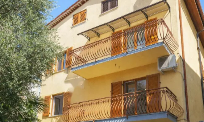 Недвижимость 2-комнатная квартира Центр: 14