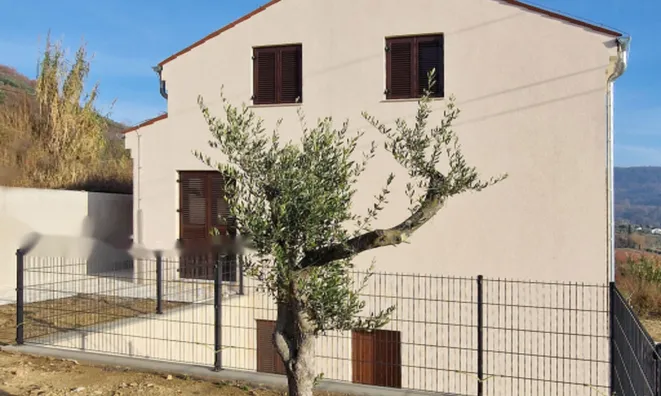 Недвижимость Четырехкомнатная квартира в Новых Сечовлях: 6