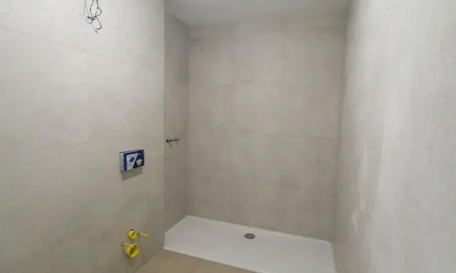 Недвижимость Четырехкомнатная квартира в Новых Сечовлях: 12