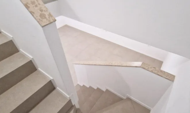 Недвижимость Четырехкомнатная квартира в Новых Сечовлях: 21