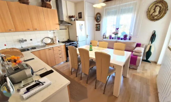 Недвижимость Двухкомнатная квартира в центре Луция: 2