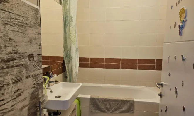 Недвижимость Двухкомнатная квартира Дивача: 3