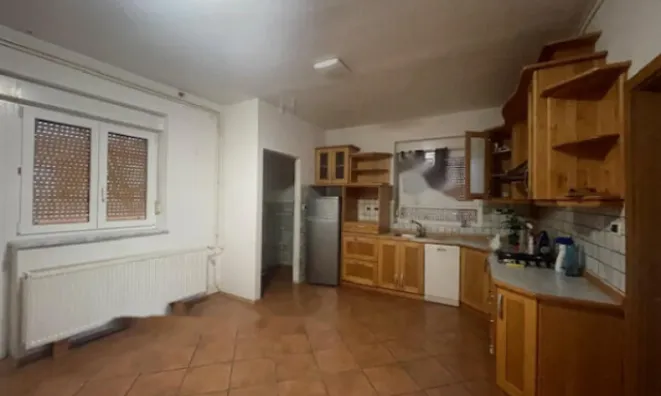 Недвижимость Двухкомнатная квартира в Сежане: 4