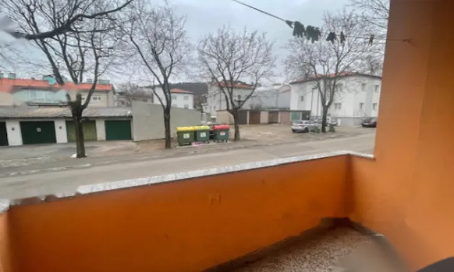 Недвижимость Двухкомнатная квартира в Сежане: 10