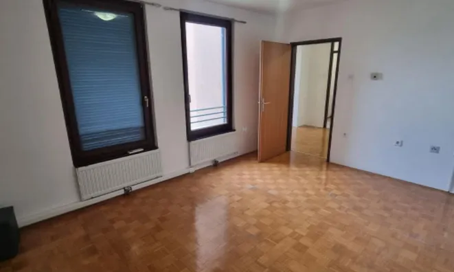 Недвижимость Двухкомнатная квартира Изола: 3