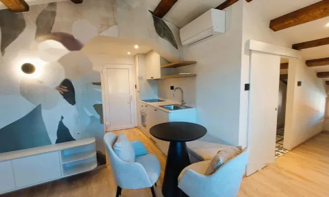 Недвижимость Квартира-студия в центре Изолы: 3