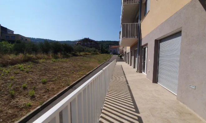 Недвижимость Квартира, 3-комнатная, Изола: 2