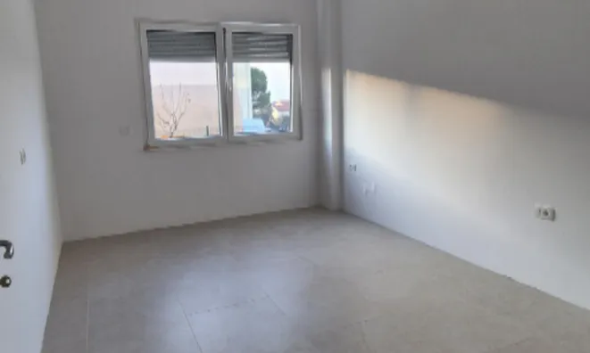 Недвижимость Квартира, 3-комнатная, Изола: 15