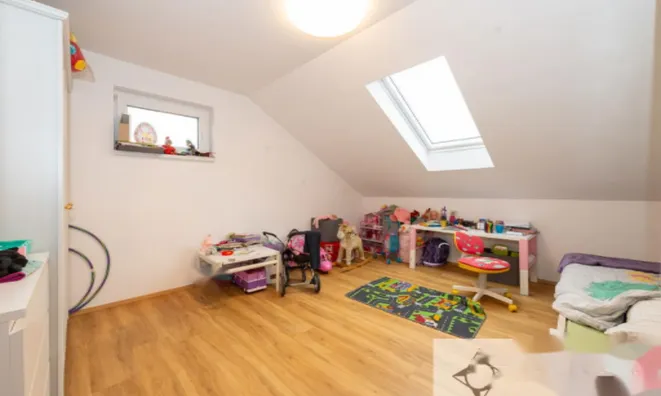 Недвижимость Дом, Врховцы: 12