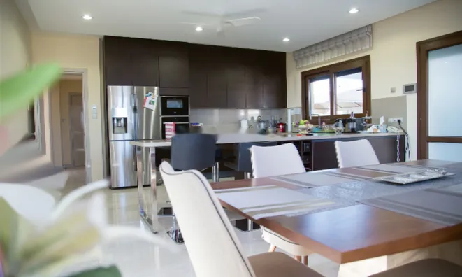 Недвижимость 5 Bedroom Villa For Sale in Limassol, Agios Athanasios: 3