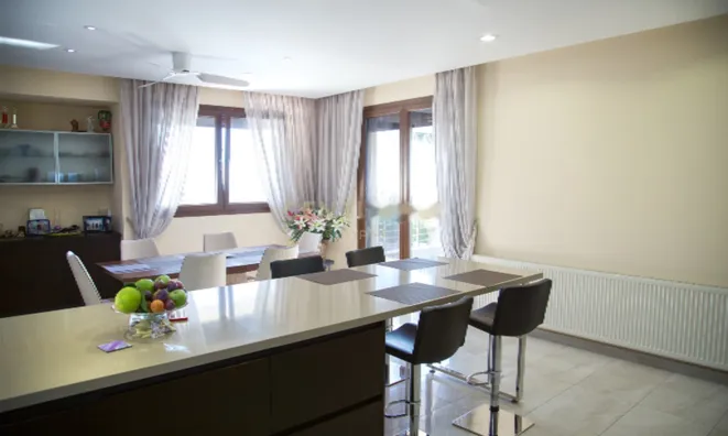 Недвижимость 5 Bedroom Villa For Sale in Limassol, Agios Athanasios: 4