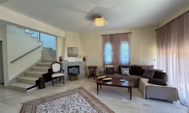 Недвижимость 4 Bedroom Villa For Sale in Agios Athanasios, Limassol: 4