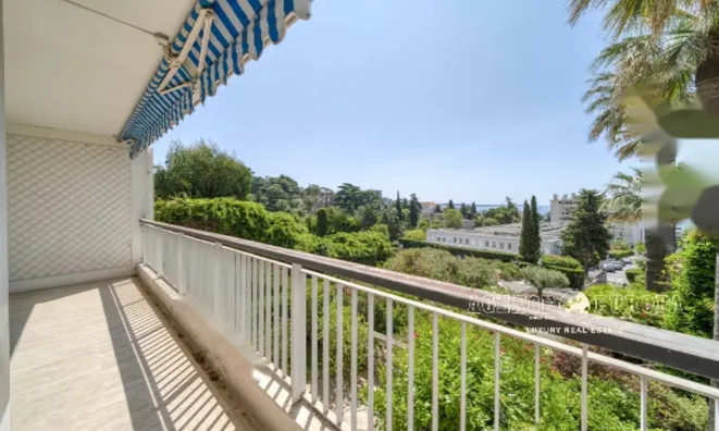 Недвижимость Apartment Croix des Gardes: 2