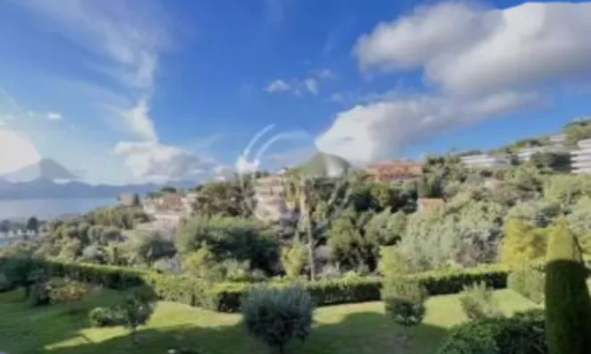 Недвижимость Apartment Croix des Gardes: 2