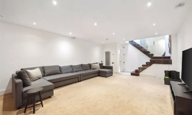 Недвижимость Sydney Street: 21