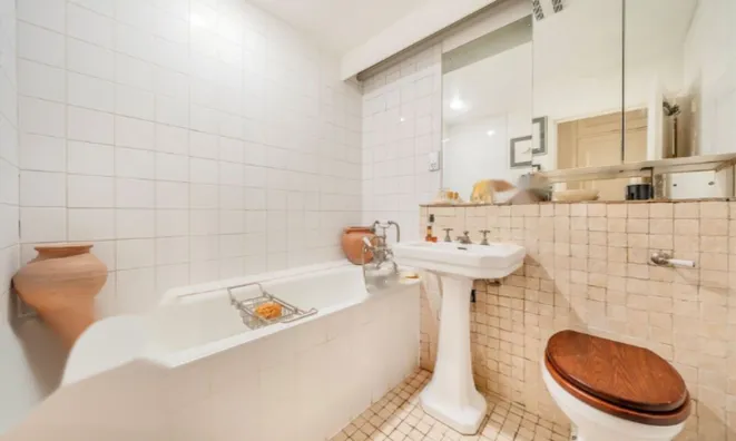 Недвижимость Tregunter Road: 2