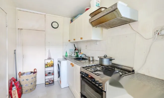 Недвижимость Dickens Estate: 5