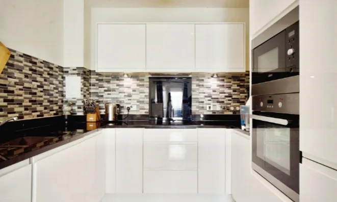 Недвижимость Woodley Crescent: 8