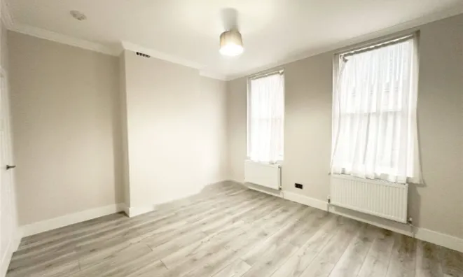 Недвижимость Church Lane: 3