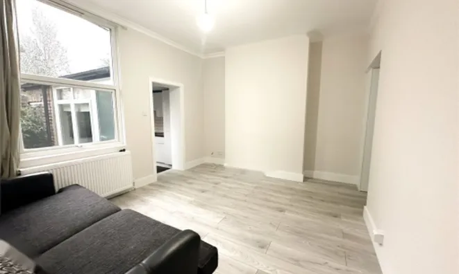 Недвижимость Church Lane: 6