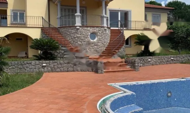 Недвижимость Семейный дом в Побри: 2