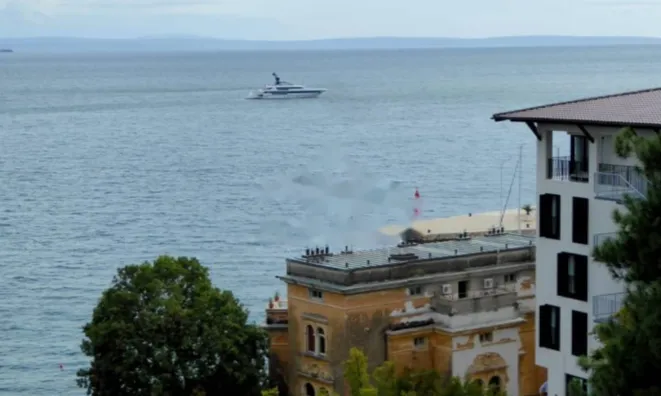 Недвижимость Четырехкомнатная квартира Центр: 21