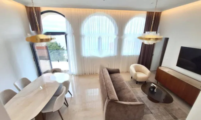 Недвижимость Двухкомнатная квартира Добречь: 3