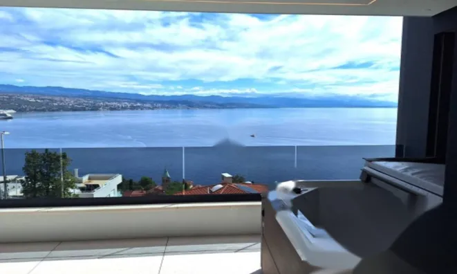 Недвижимость Четырехкомнатная квартира в центре: 3