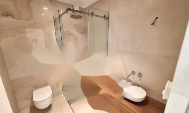 Недвижимость Четырехкомнатная квартира в центре: 18