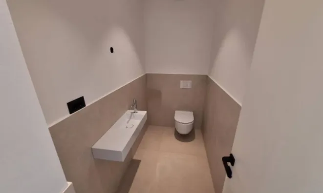 Недвижимость Четырехкомнатная квартира в центре: 20