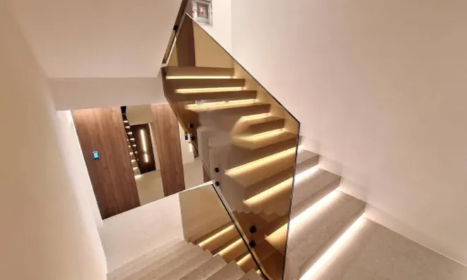 Недвижимость Четырехкомнатная квартира в центре: 21